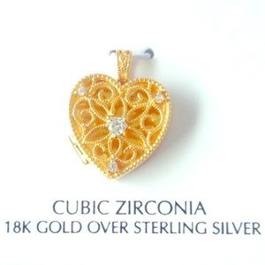 Giani Bernini 18k gold/ sterling silver  locket